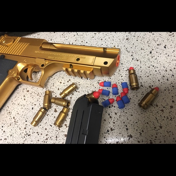 Toy 🎯🔫Gold Desert Eagle 50cal style Shell Ejection (Soft Bullet) Toy Gun - Picture 7 of 15